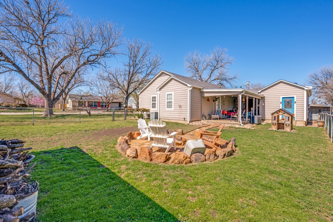 412 N 10th Street Sanger TX 76266