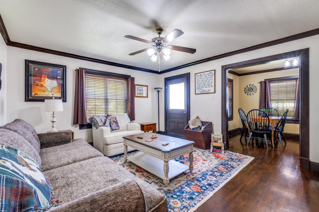412 N 10th Street Sanger TX 76266