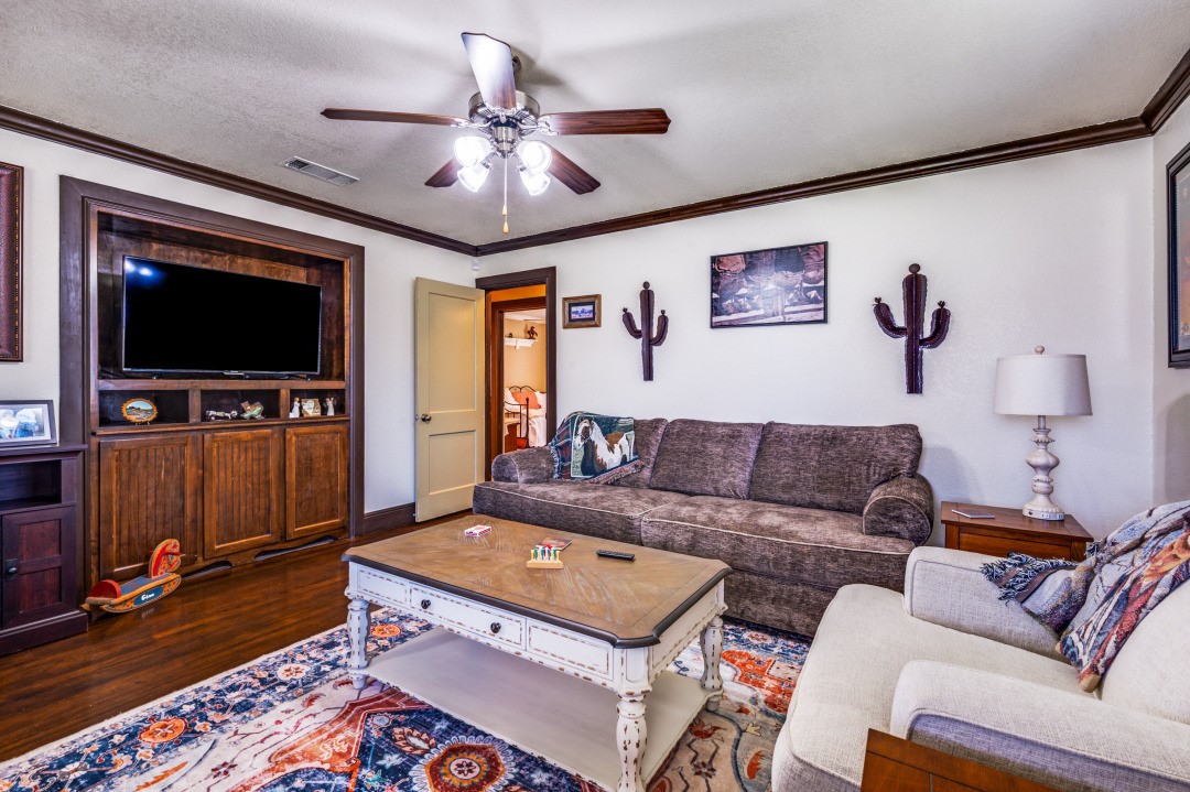 412 N 10th Street Sanger TX 76266