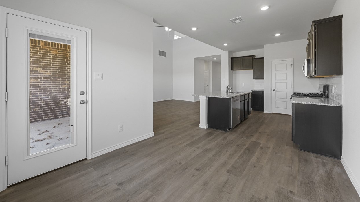 2047 Liberty Crossing Avenue Royse City TX 75189