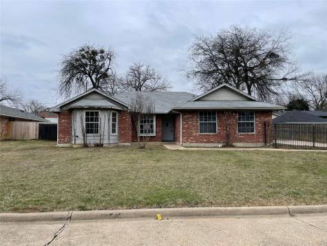 914 Waterbury Street Grand Prairie TX 75051