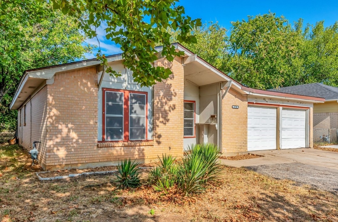 3720 Ruthann Drive Fort Worth TX 76119