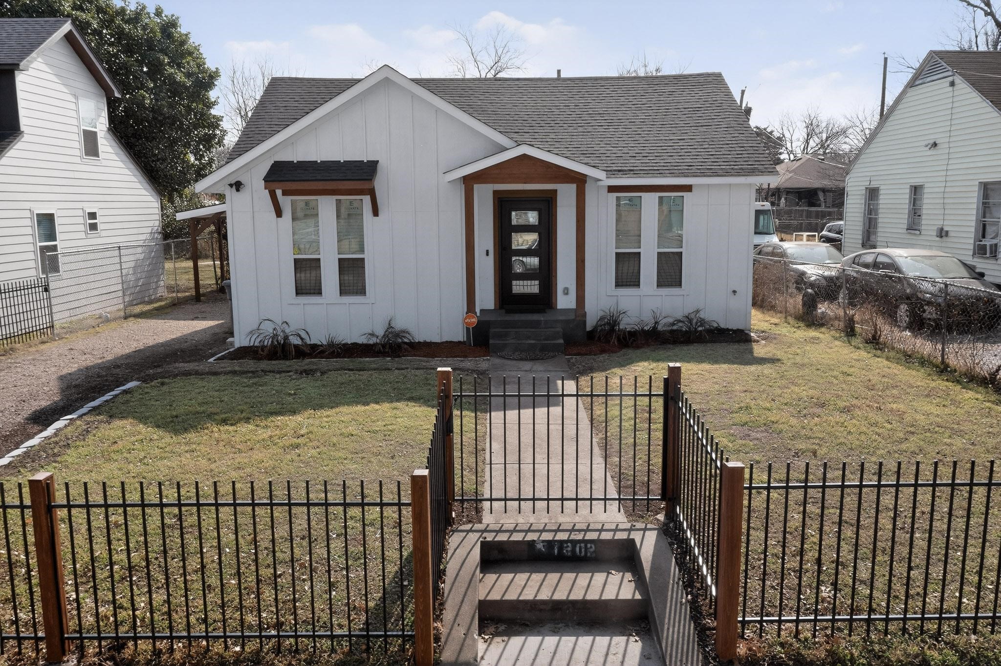1202 Morrell Avenue Dallas TX 75203