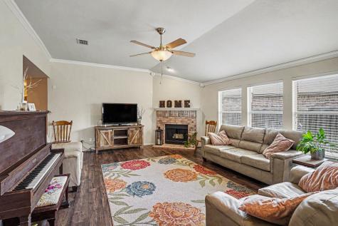 9232 Monument Court Fort Worth TX 76244