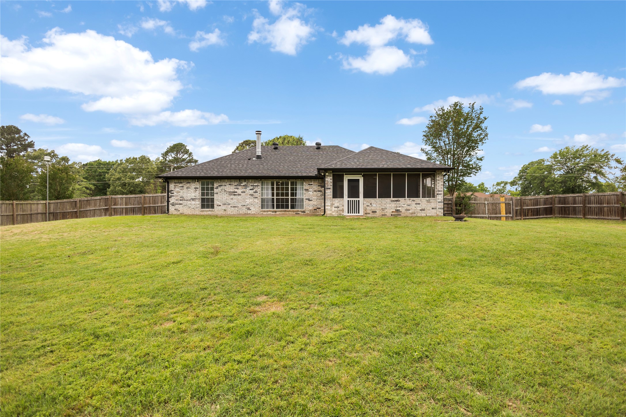 3589 Lansing Switch Road Longview TX 75602