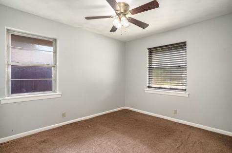 405 Harriett Street Arlington TX 76010