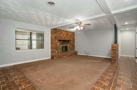 405 Harriett Street Arlington TX 76010
