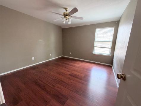1209 Crabtree Street Garland TX 75040