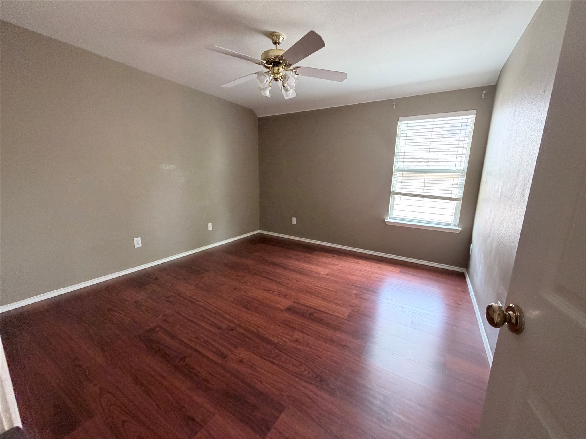 1209 Crabtree Street Garland TX 75040