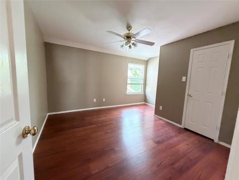 1209 Crabtree Street Garland TX 75040