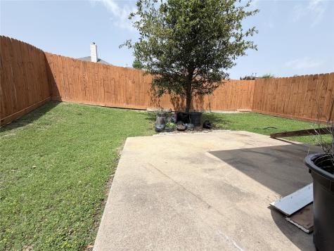 1209 Crabtree Street Garland TX 75040