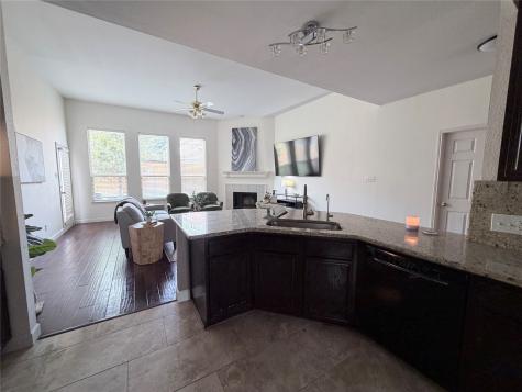1209 Crabtree Street Garland TX 75040
