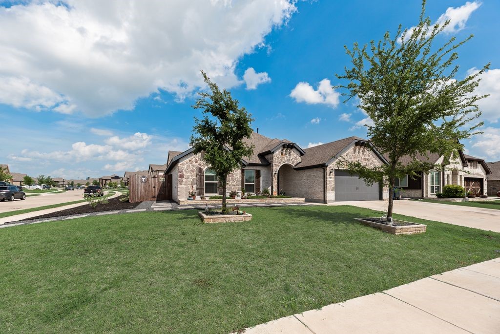 1301 Lone Hill Lane Forney TX 75126