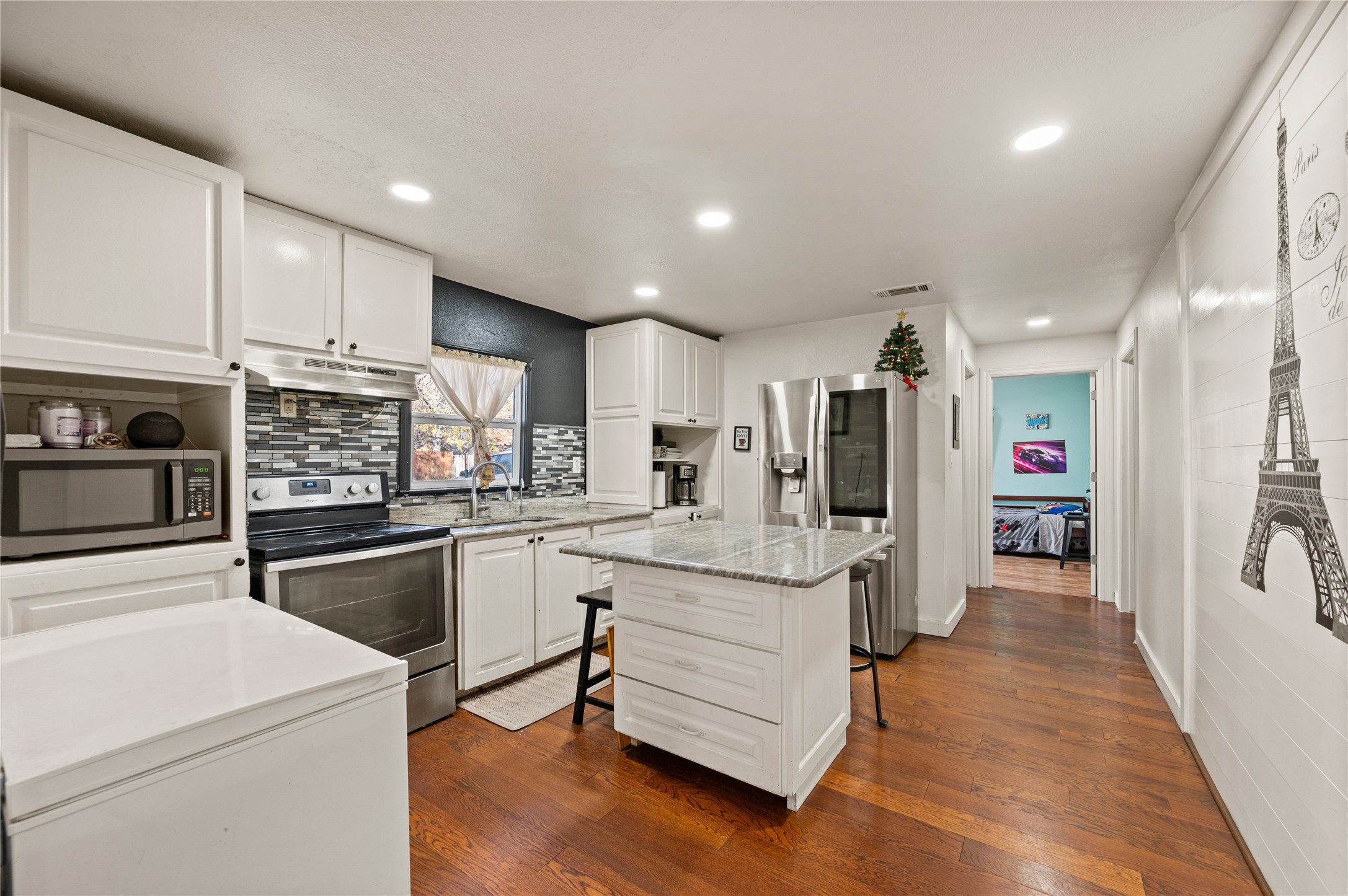 4404 Newman Drive Haltom City TX 76117