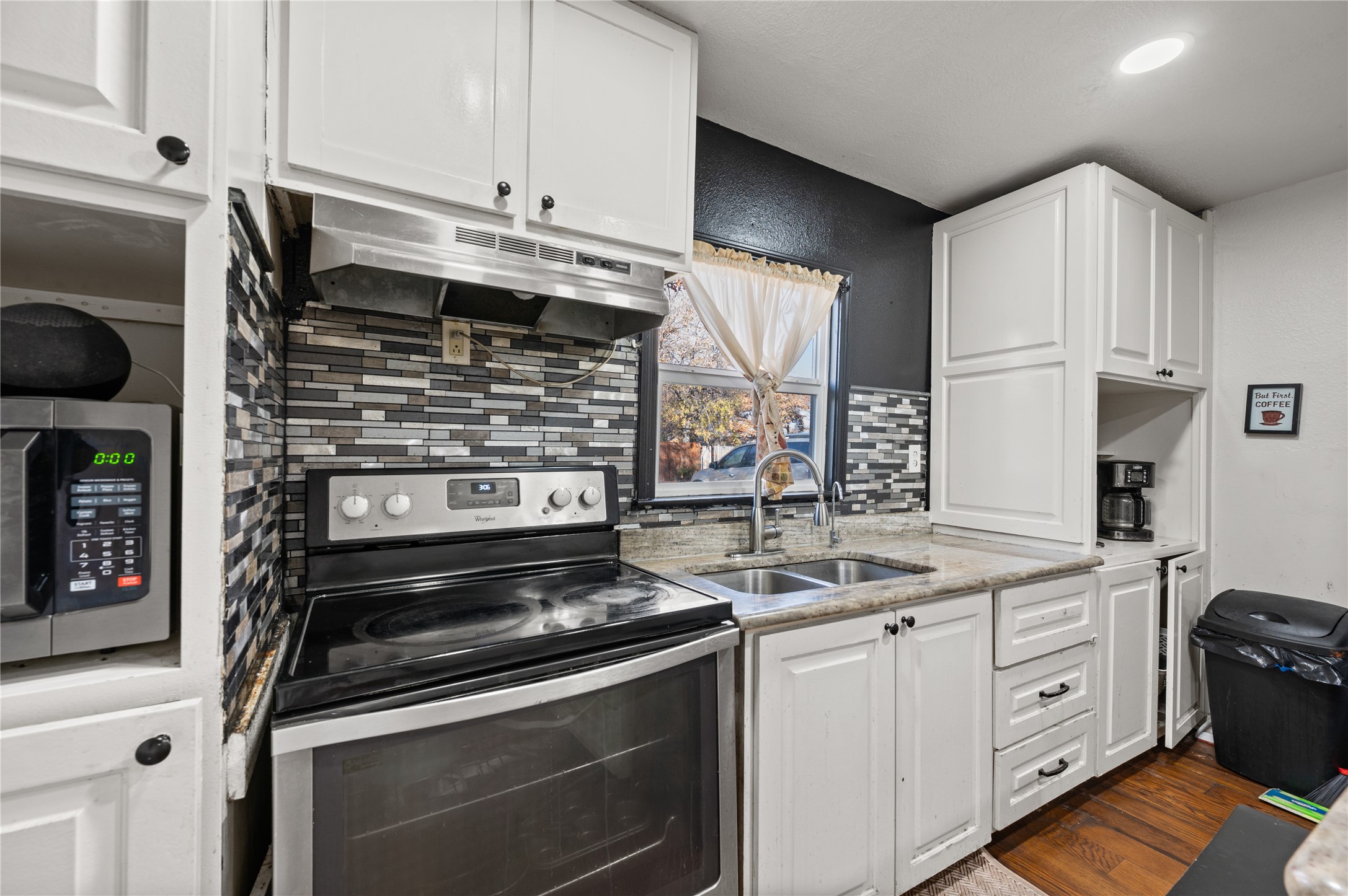 4404 Newman Drive Haltom City TX 76117