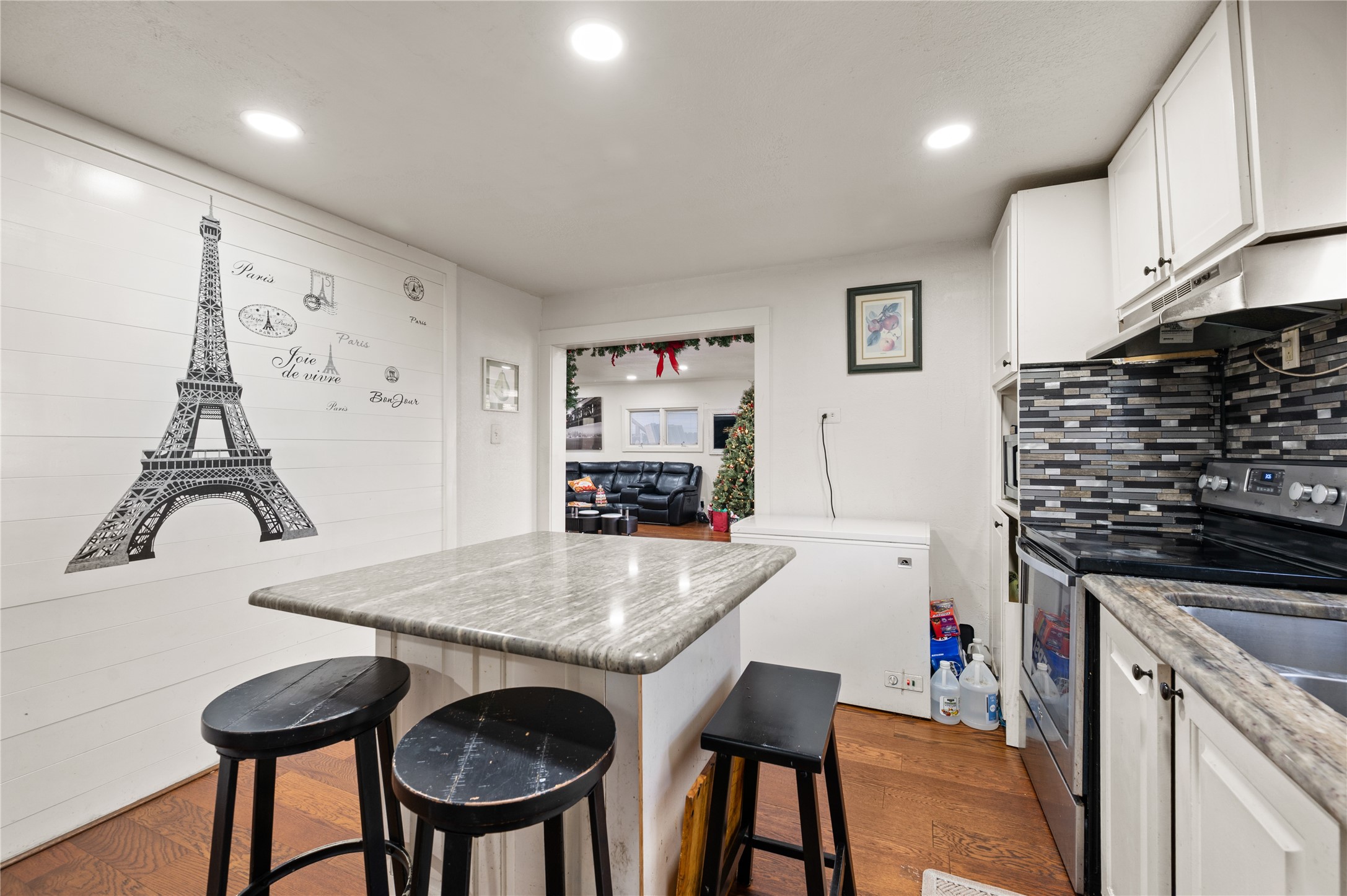 4404 Newman Drive Haltom City TX 76117