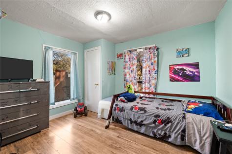 4404 Newman Drive Haltom City TX 76117