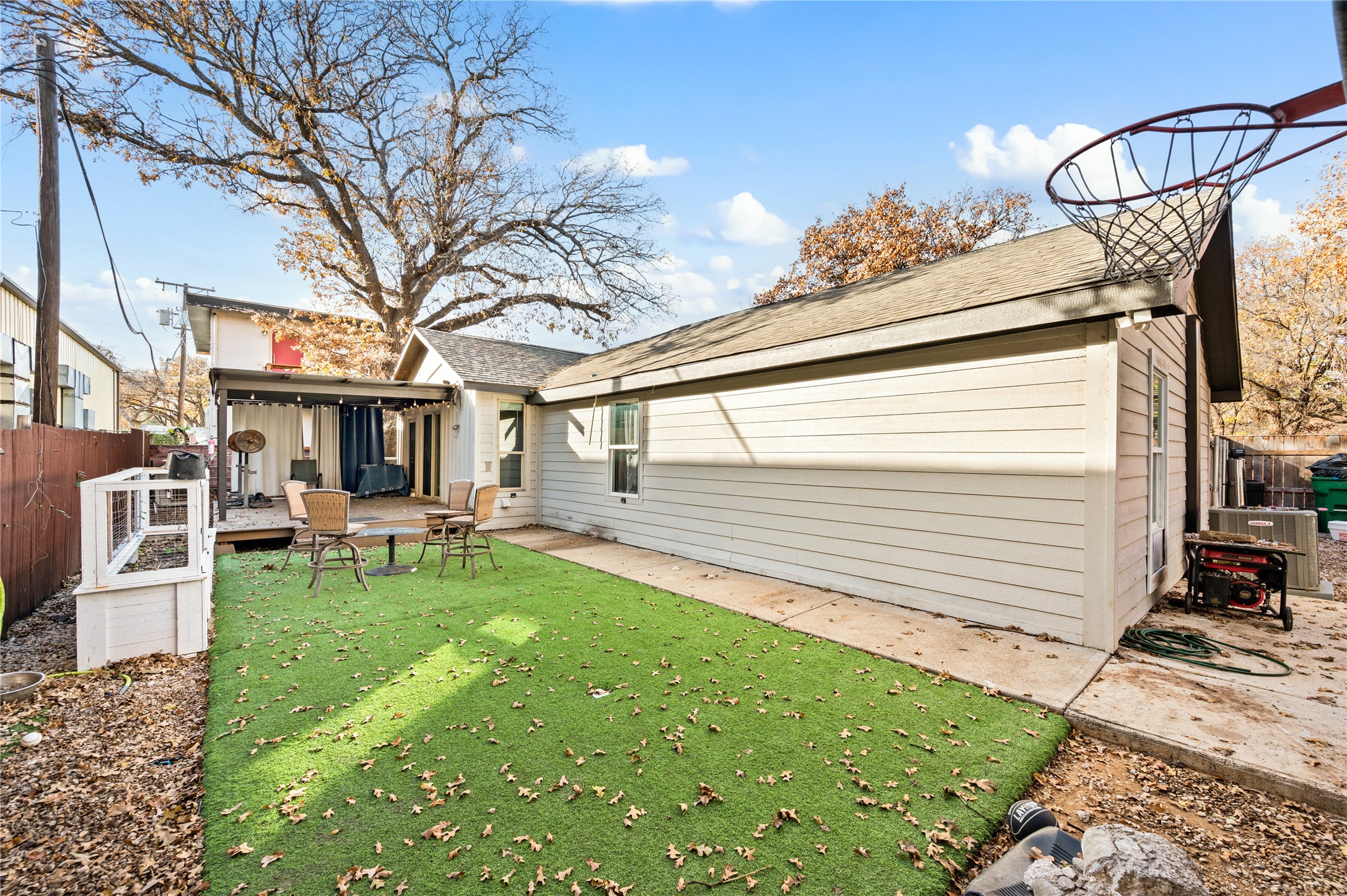 4404 Newman Drive Haltom City TX 76117