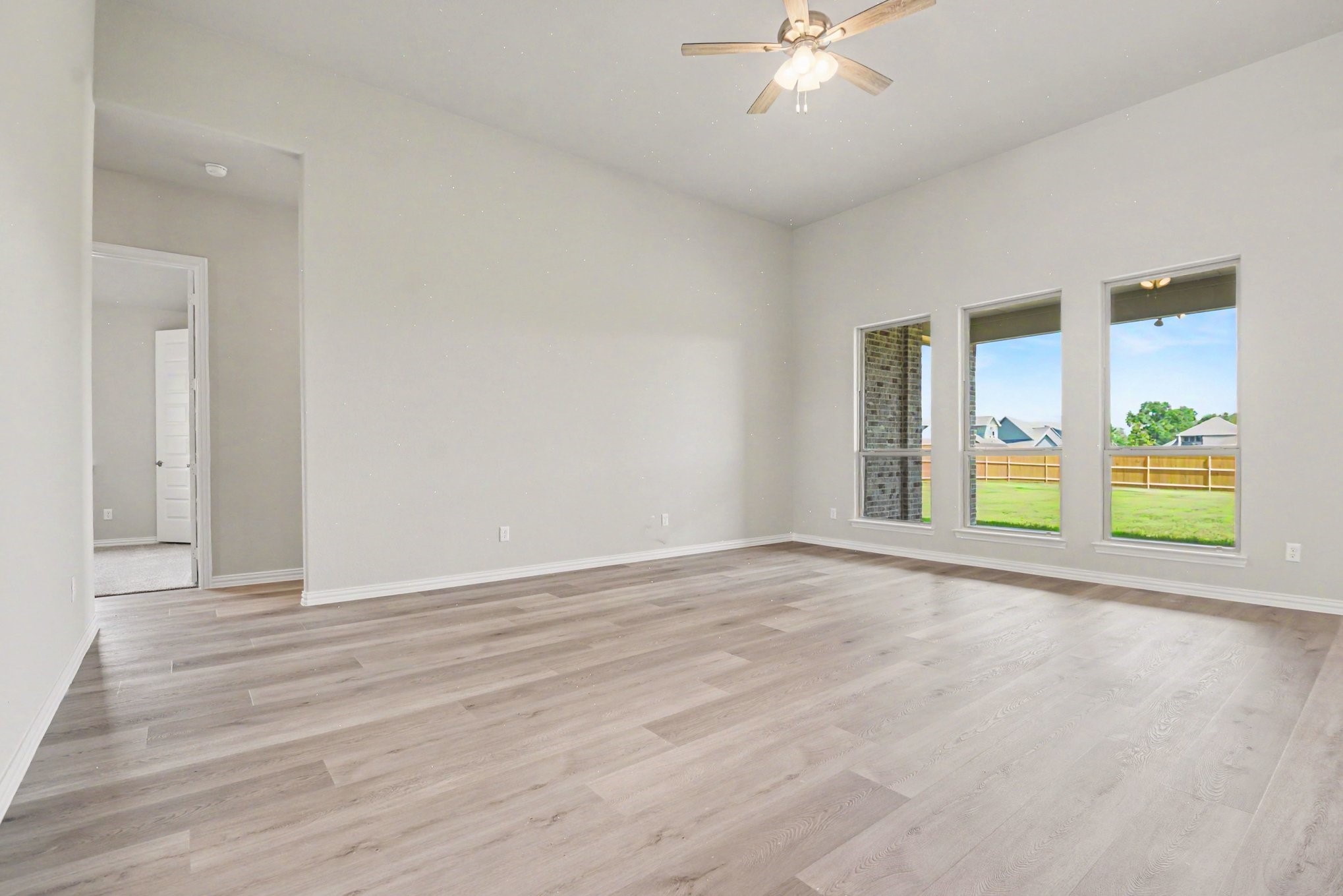 1909 Barrix Lane Desoto TX 75115