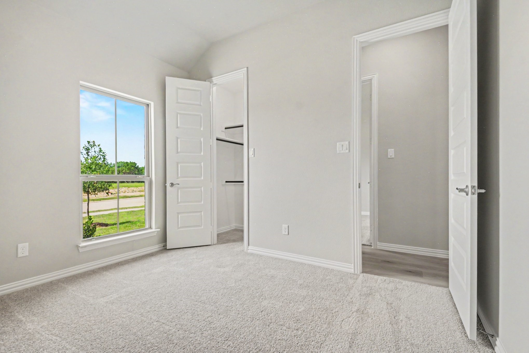 1909 Barrix Lane Desoto TX 75115