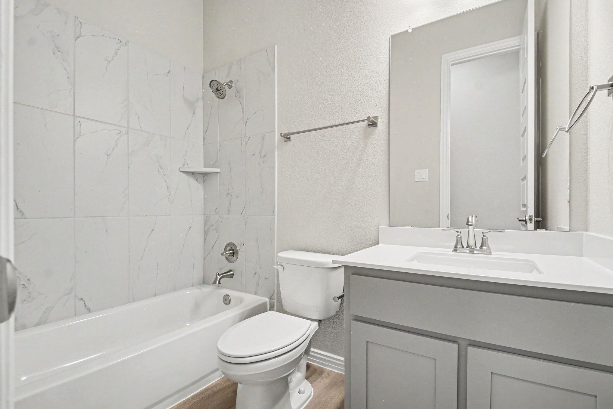 1909 Barrix Lane Desoto TX 75115