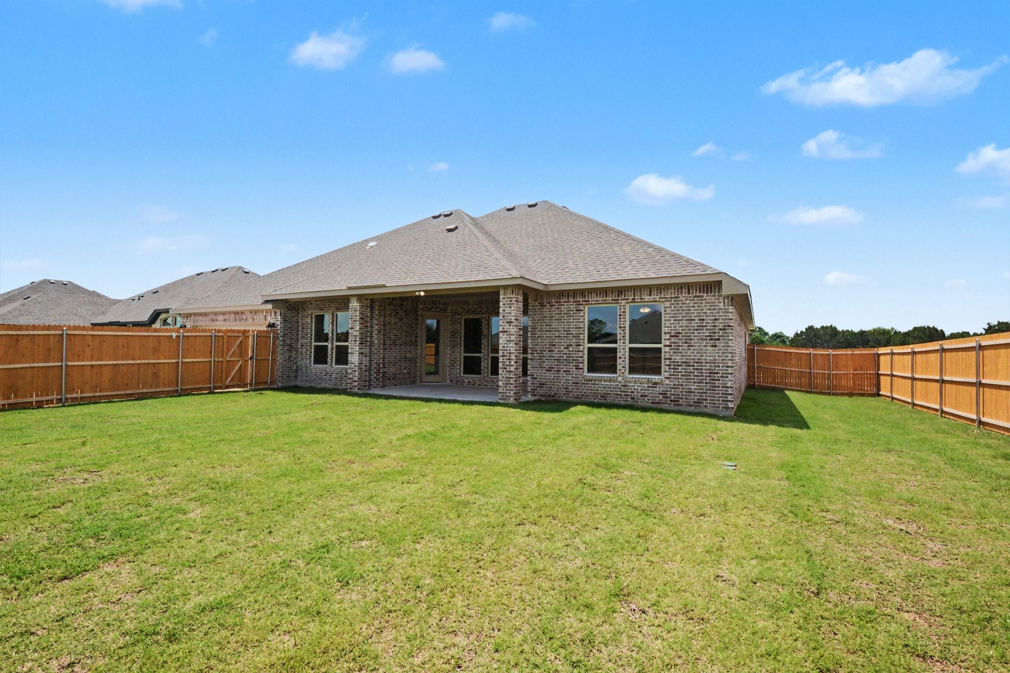 1909 Barrix Lane Desoto TX 75115