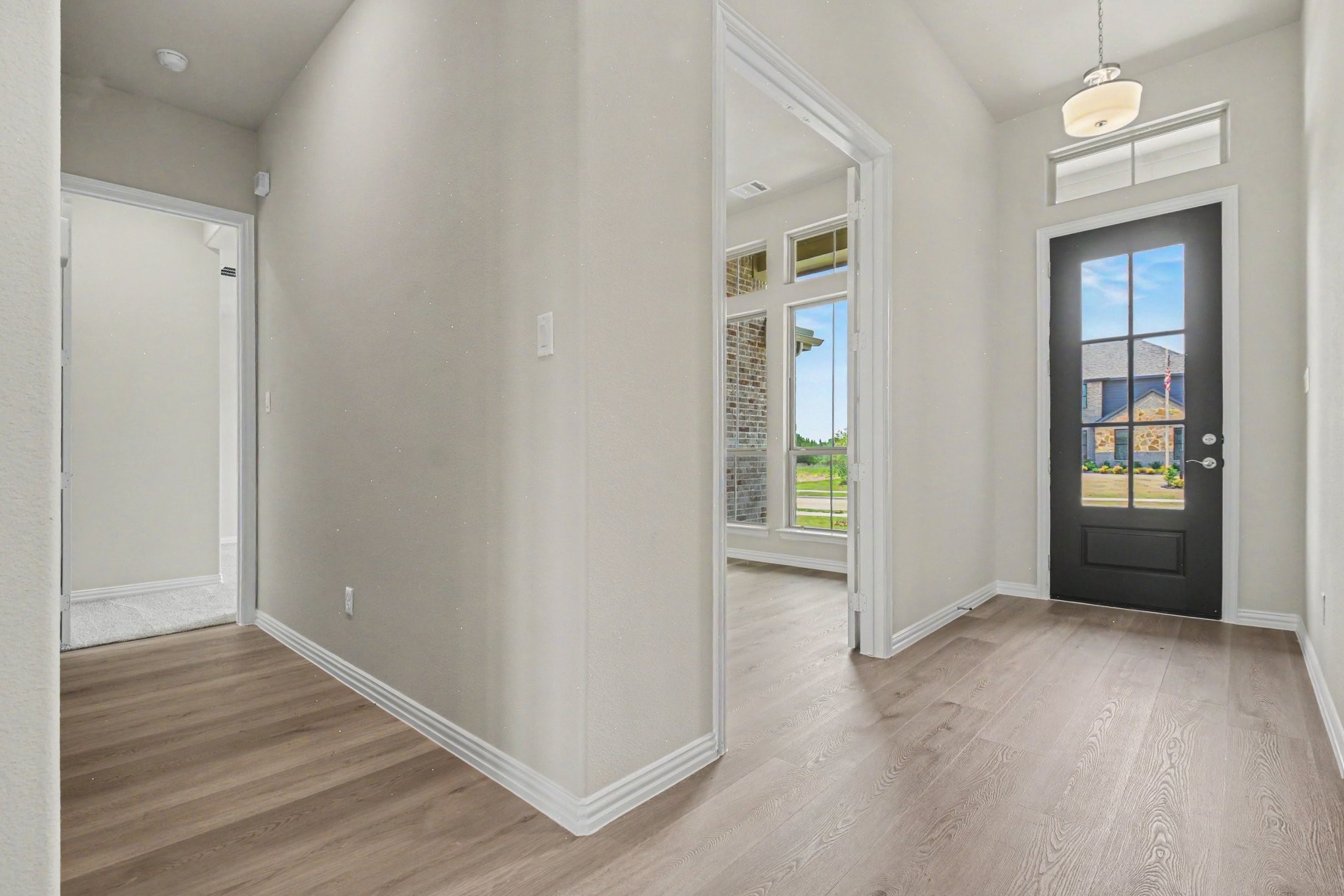 1909 Barrix Lane Desoto TX 75115
