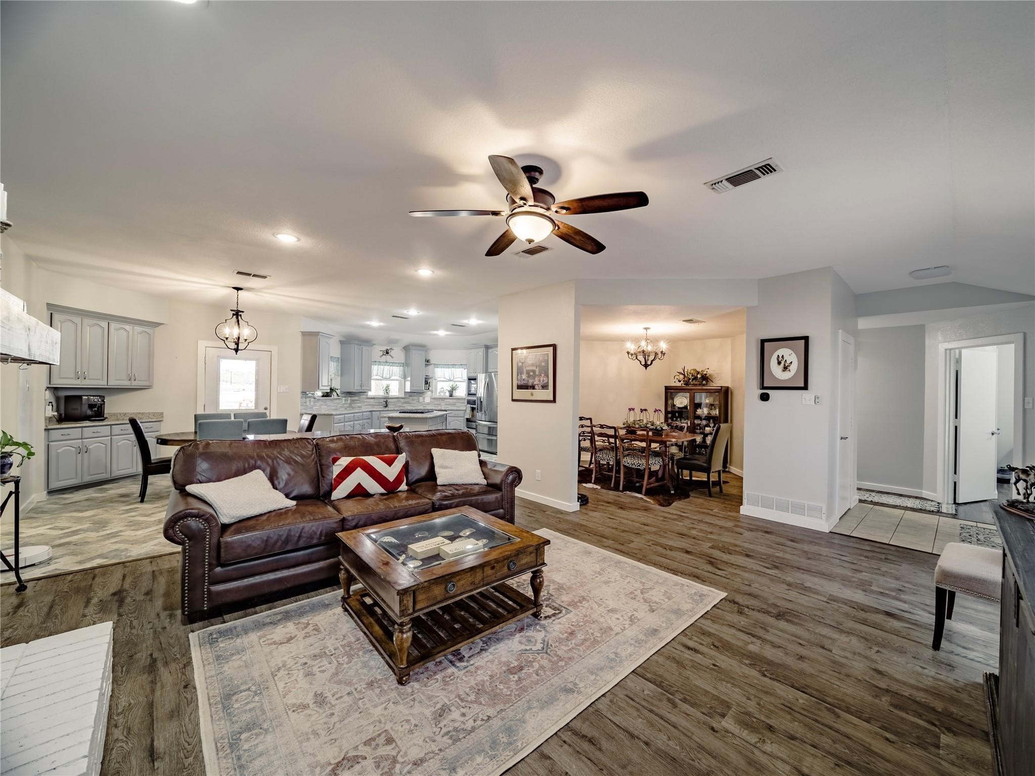 2107 Countryside Drive Denton TX 76208