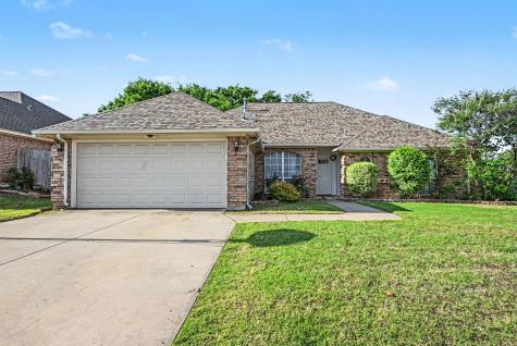 6700 Greenleaf Drive North Richland Hills TX 76182