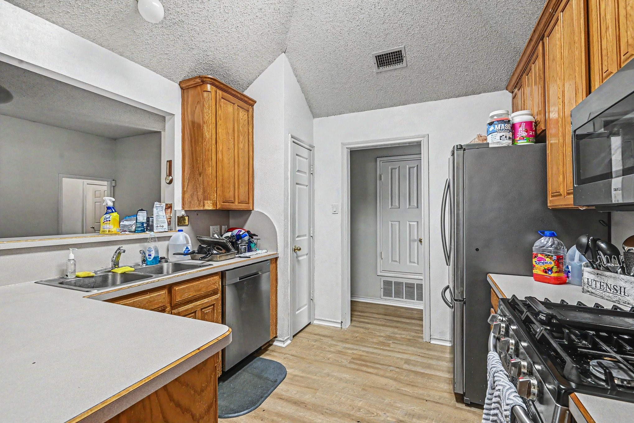 6700 Greenleaf Drive North Richland Hills TX 76182