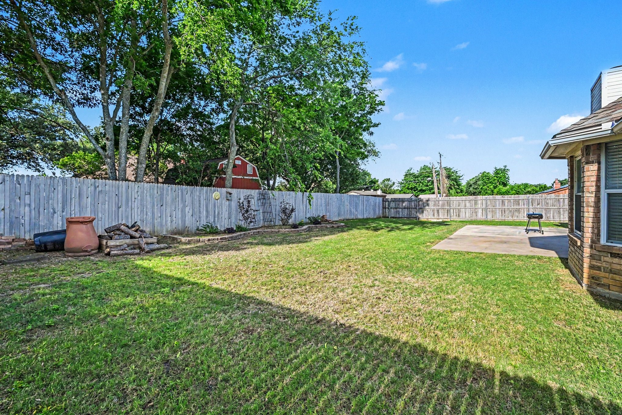 6700 Greenleaf Drive North Richland Hills TX 76182