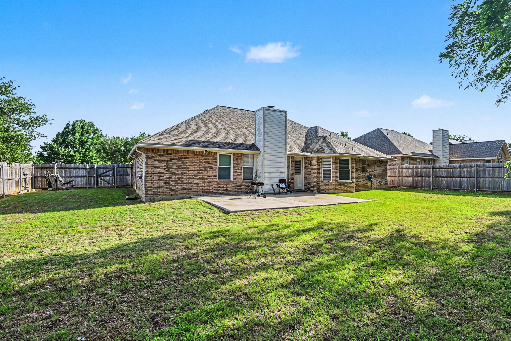 6700 Greenleaf Drive North Richland Hills TX 76182