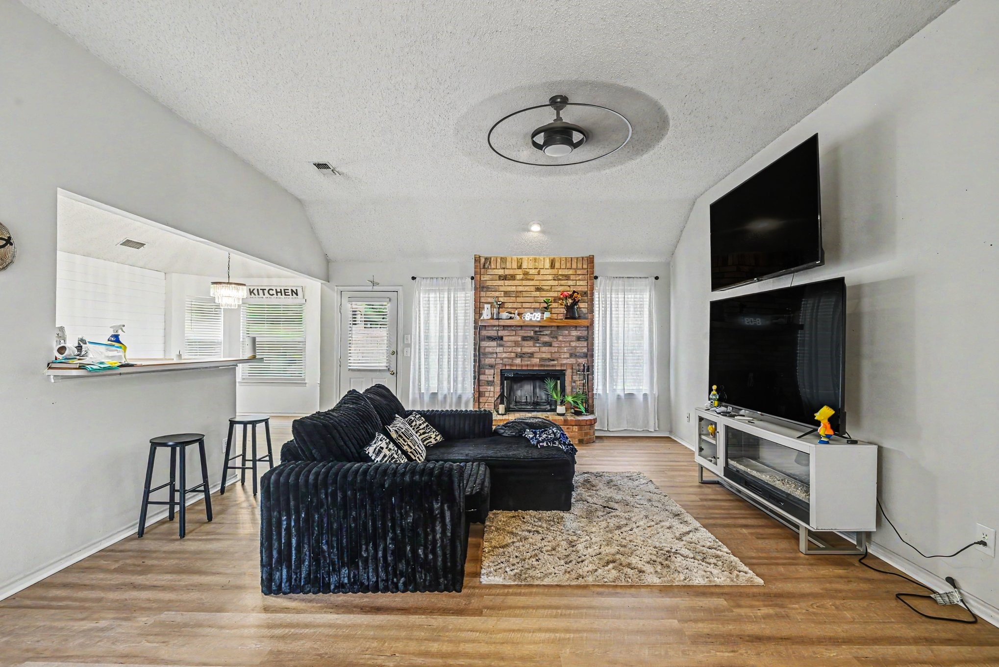 6700 Greenleaf Drive North Richland Hills TX 76182