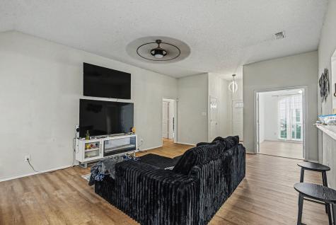 6700 Greenleaf Drive North Richland Hills TX 76182