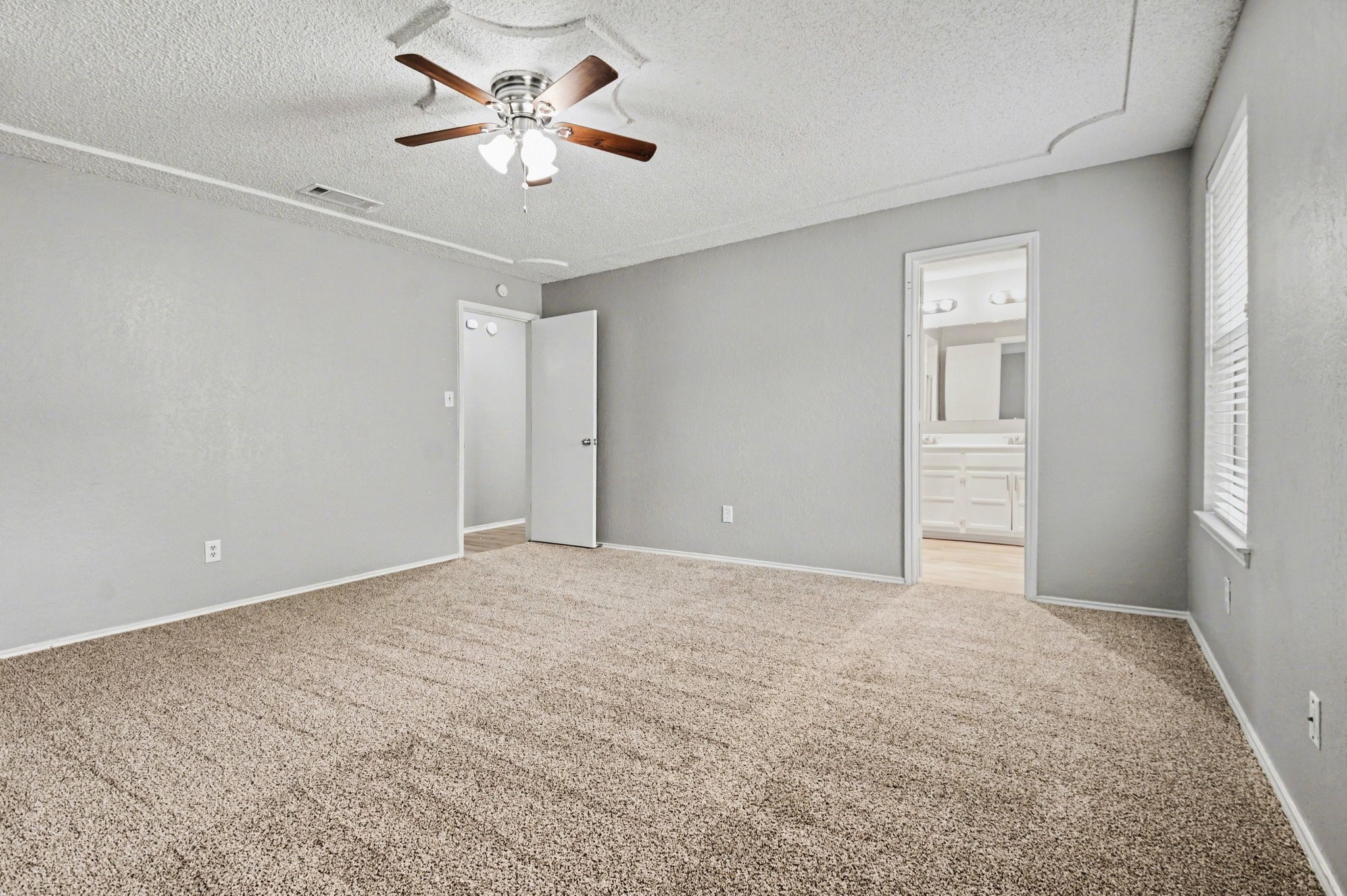 1562 Tiffany Forest Lane Grapevine TX 76051