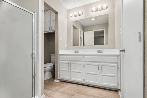 1562 Tiffany Forest Lane Grapevine TX 76051