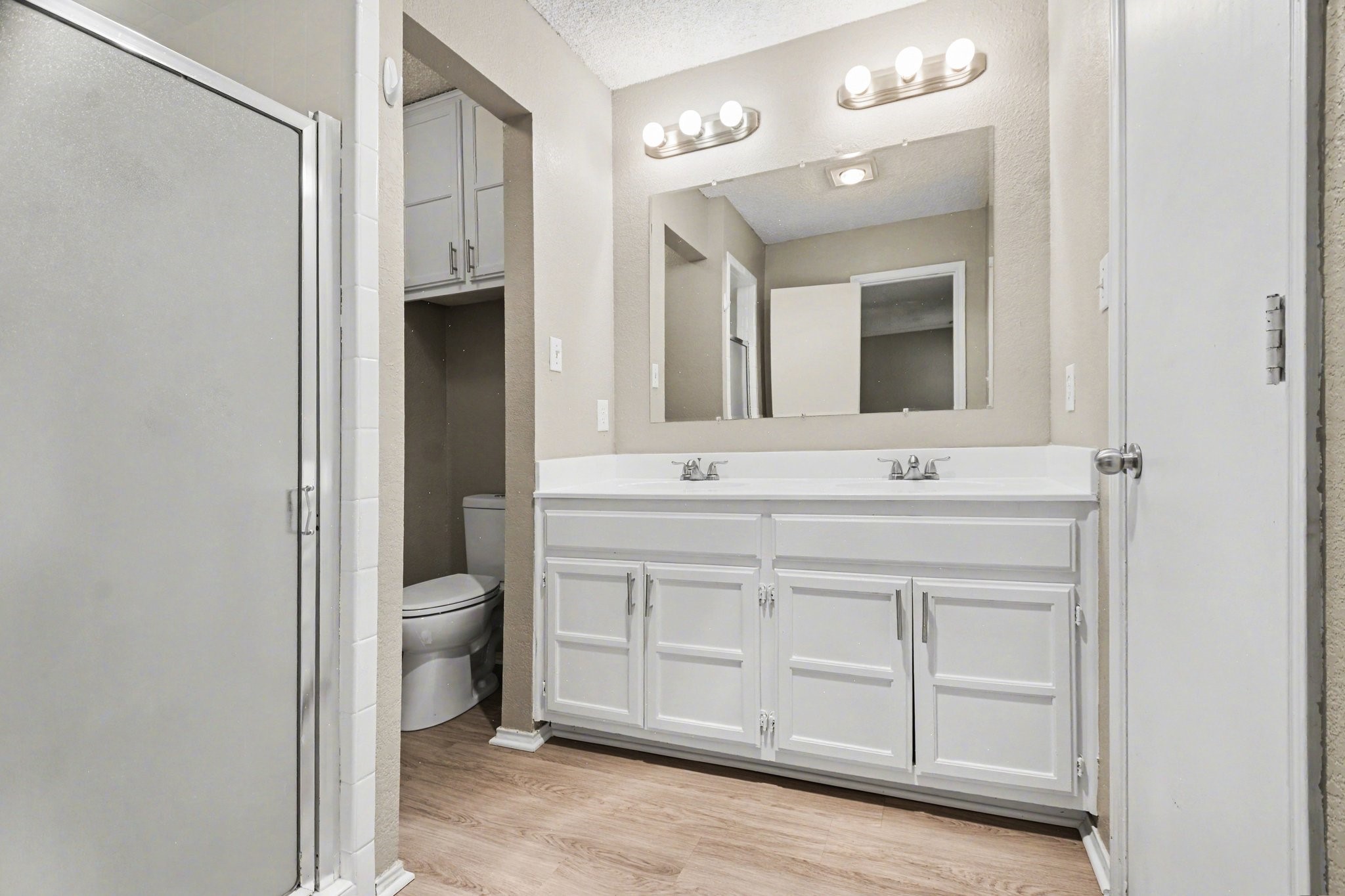 1562 Tiffany Forest Lane Grapevine TX 76051