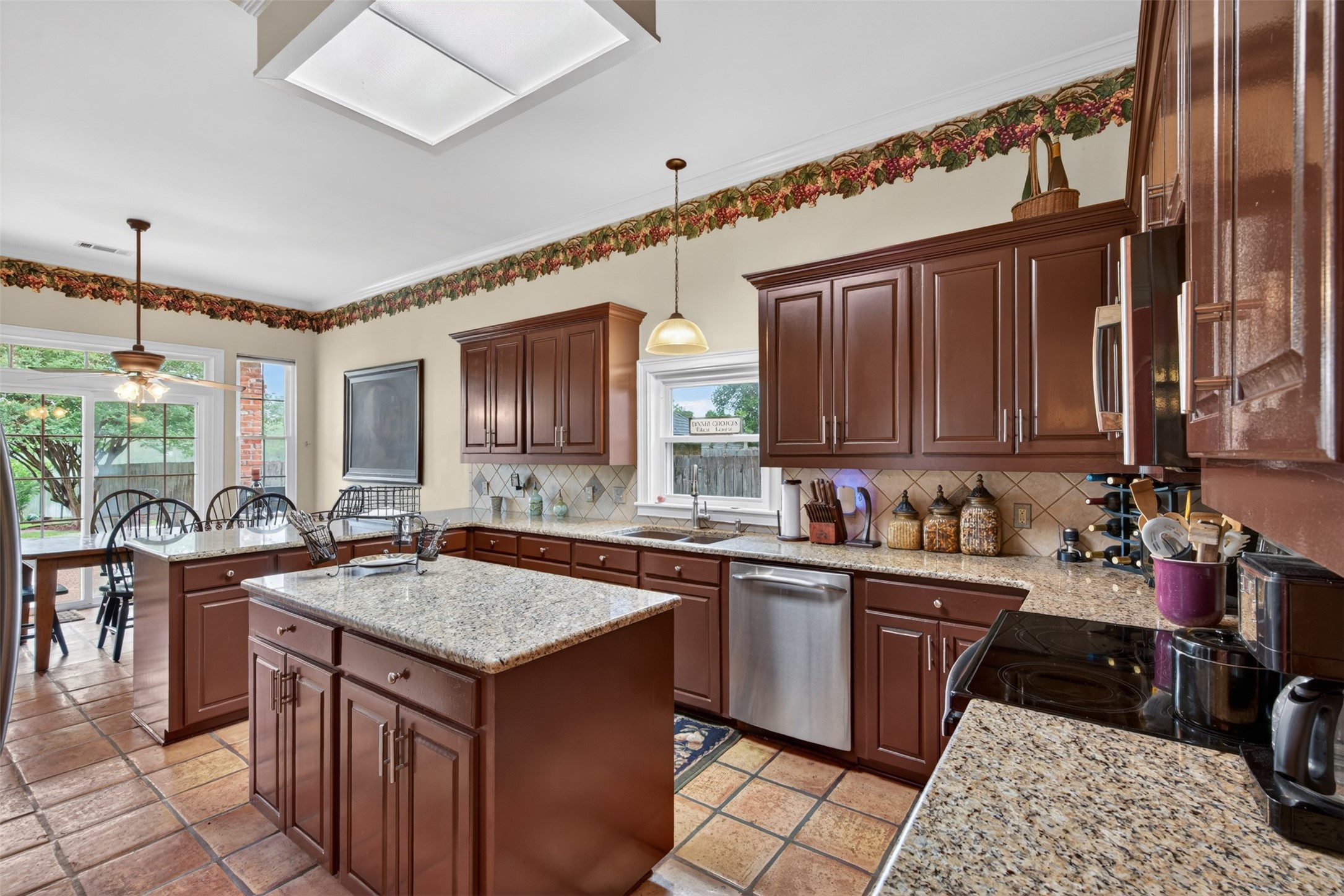 5517 Lake Side Drive Bossier City LA 71111