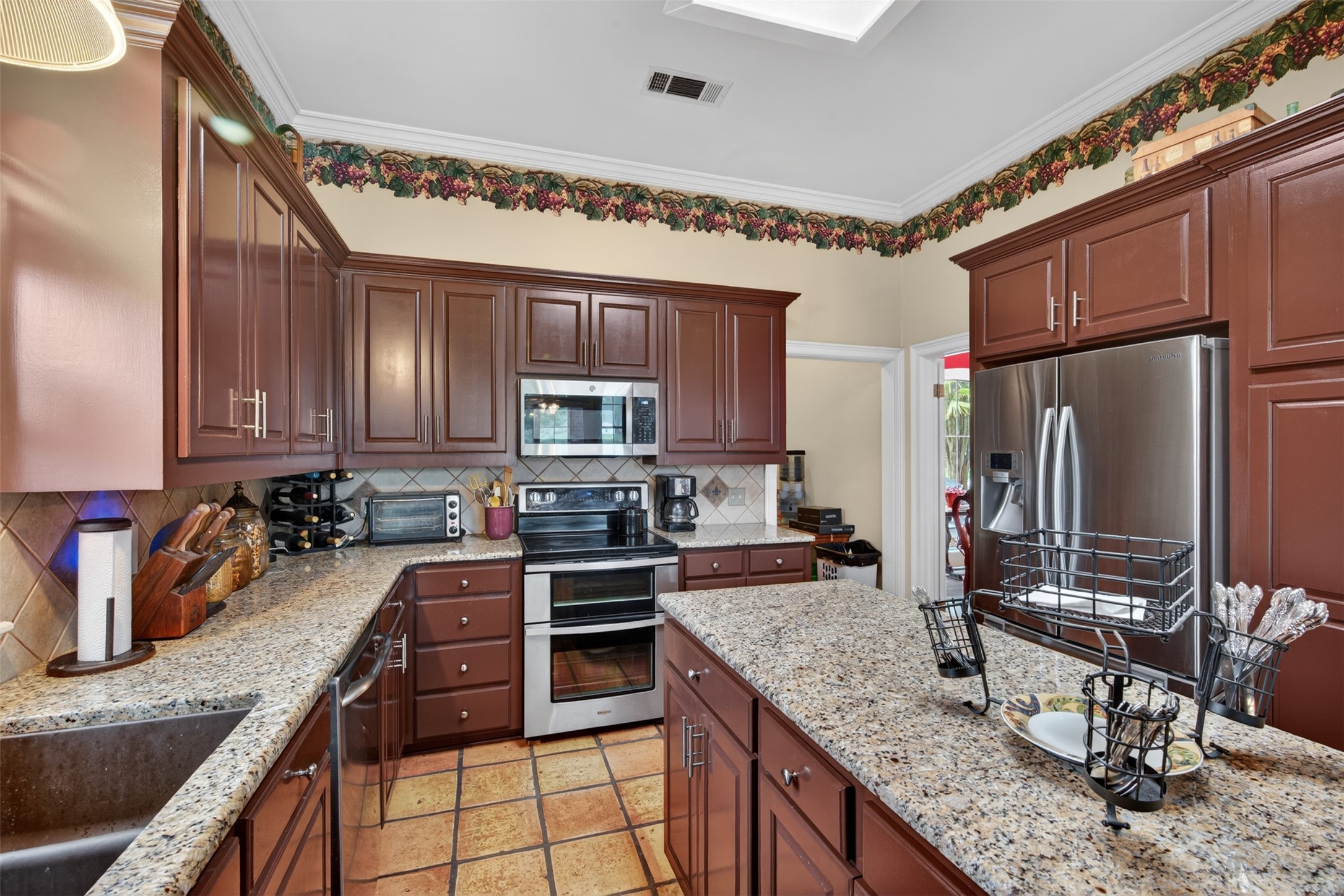 5517 Lake Side Drive Bossier City LA 71111