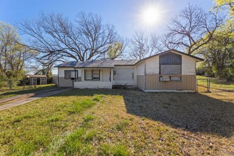 2313 Sharlis Circle Grand Prairie TX 75050