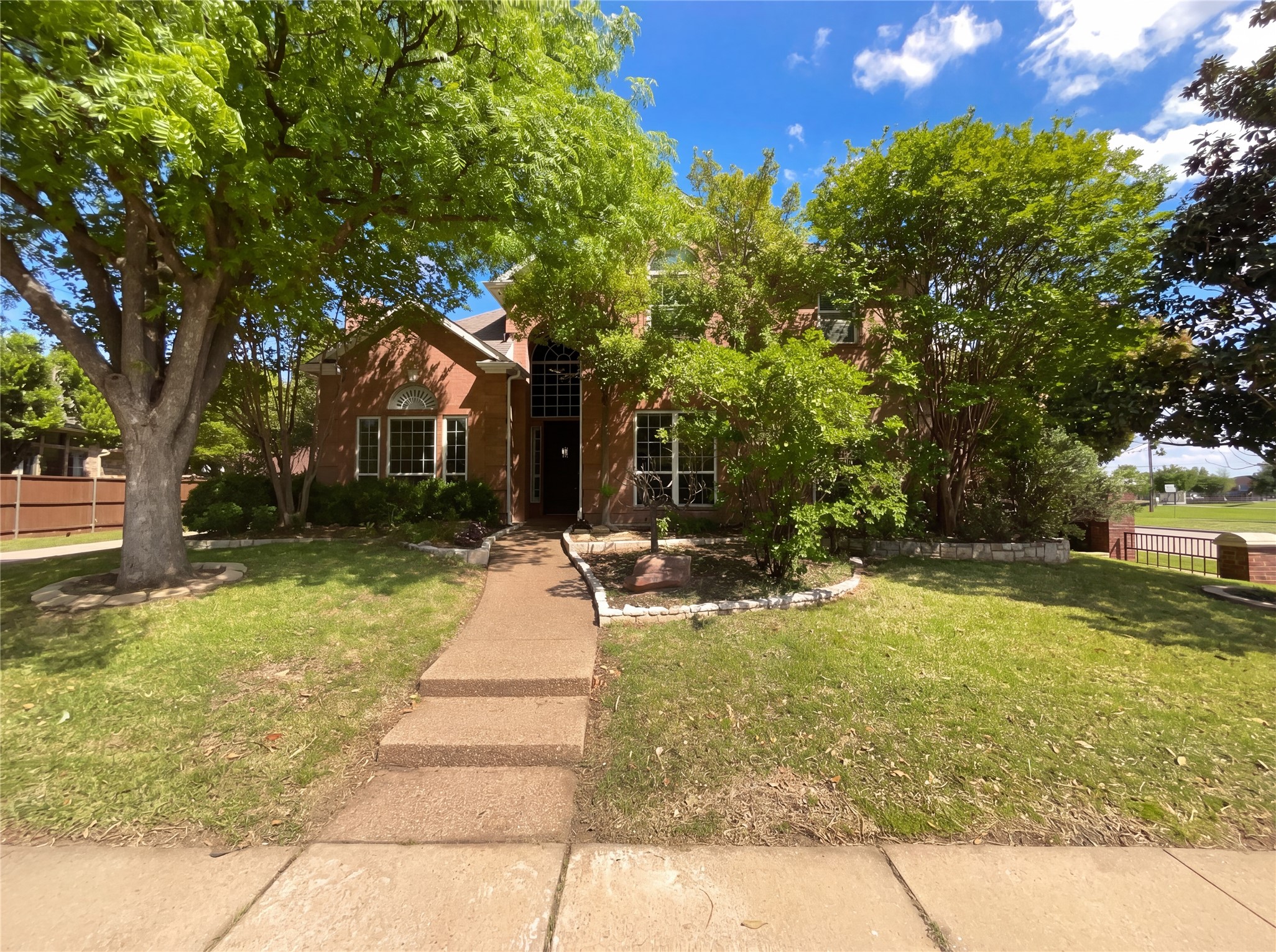 2400 Creekview Drive Plano TX 75093
