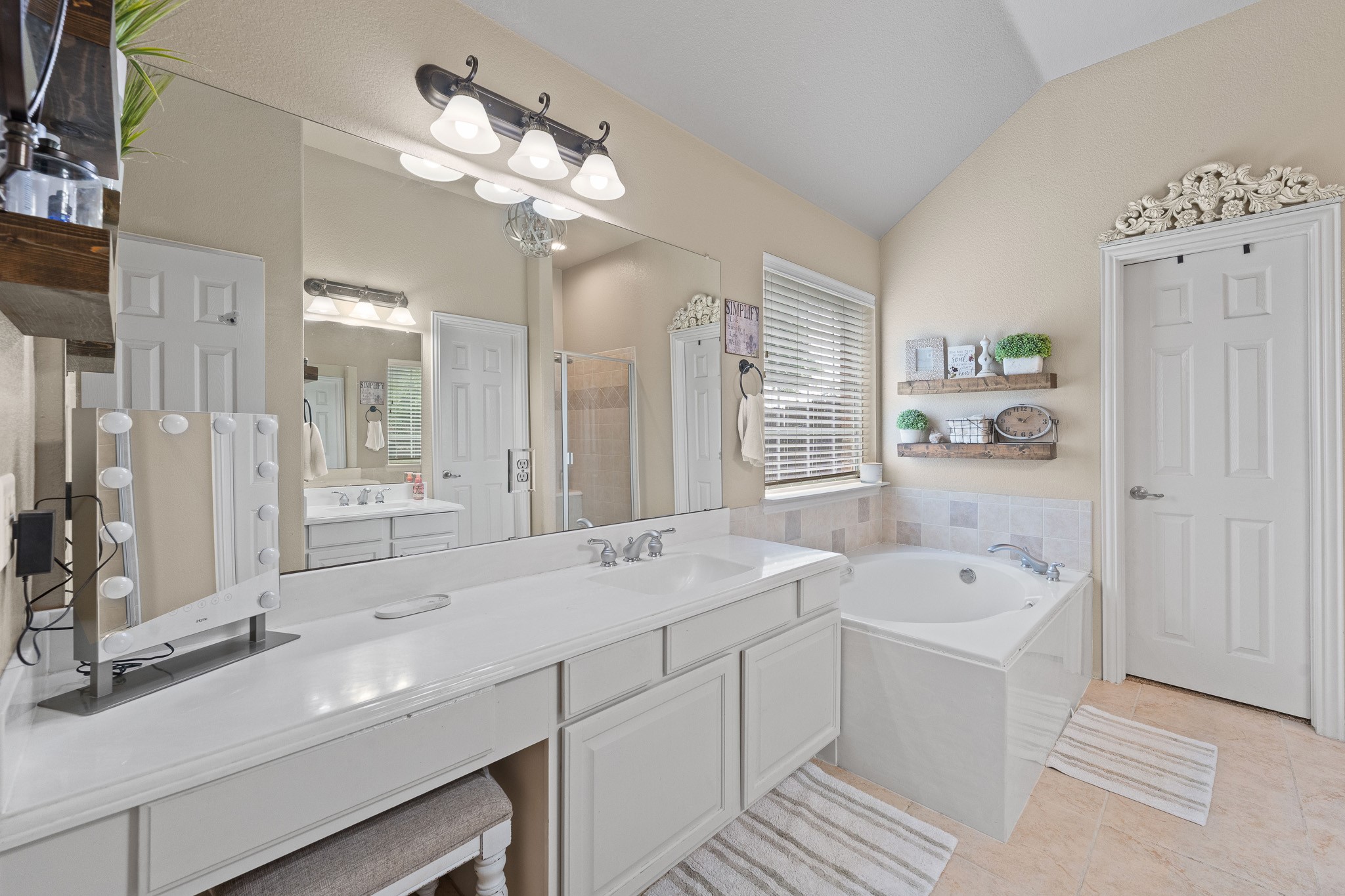 3211 Golden Oaks Circle Granbury TX 76049