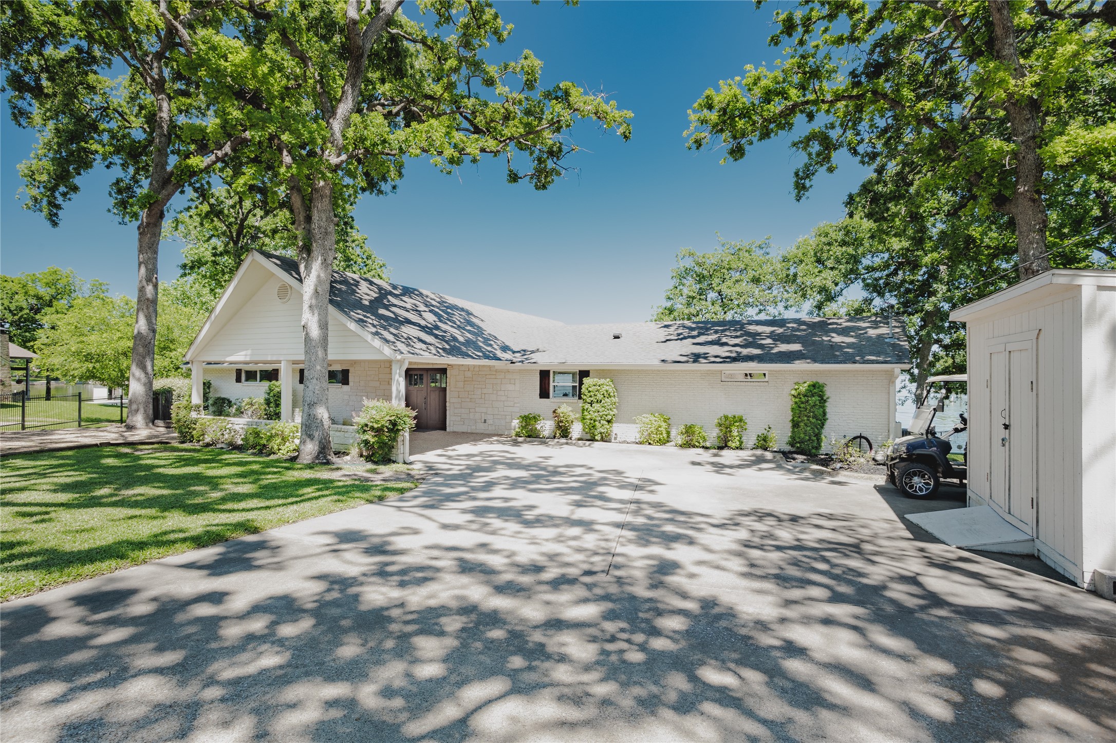 1716 Luau Court Tool TX 75143