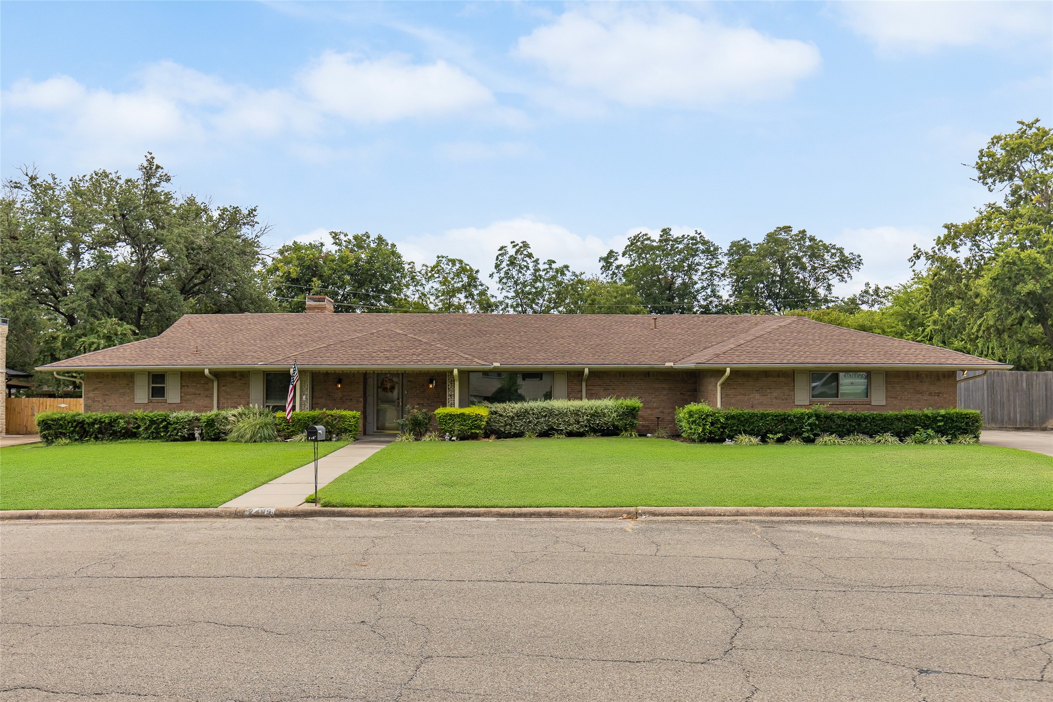 2405 Webb Avenue Greenville TX 75402