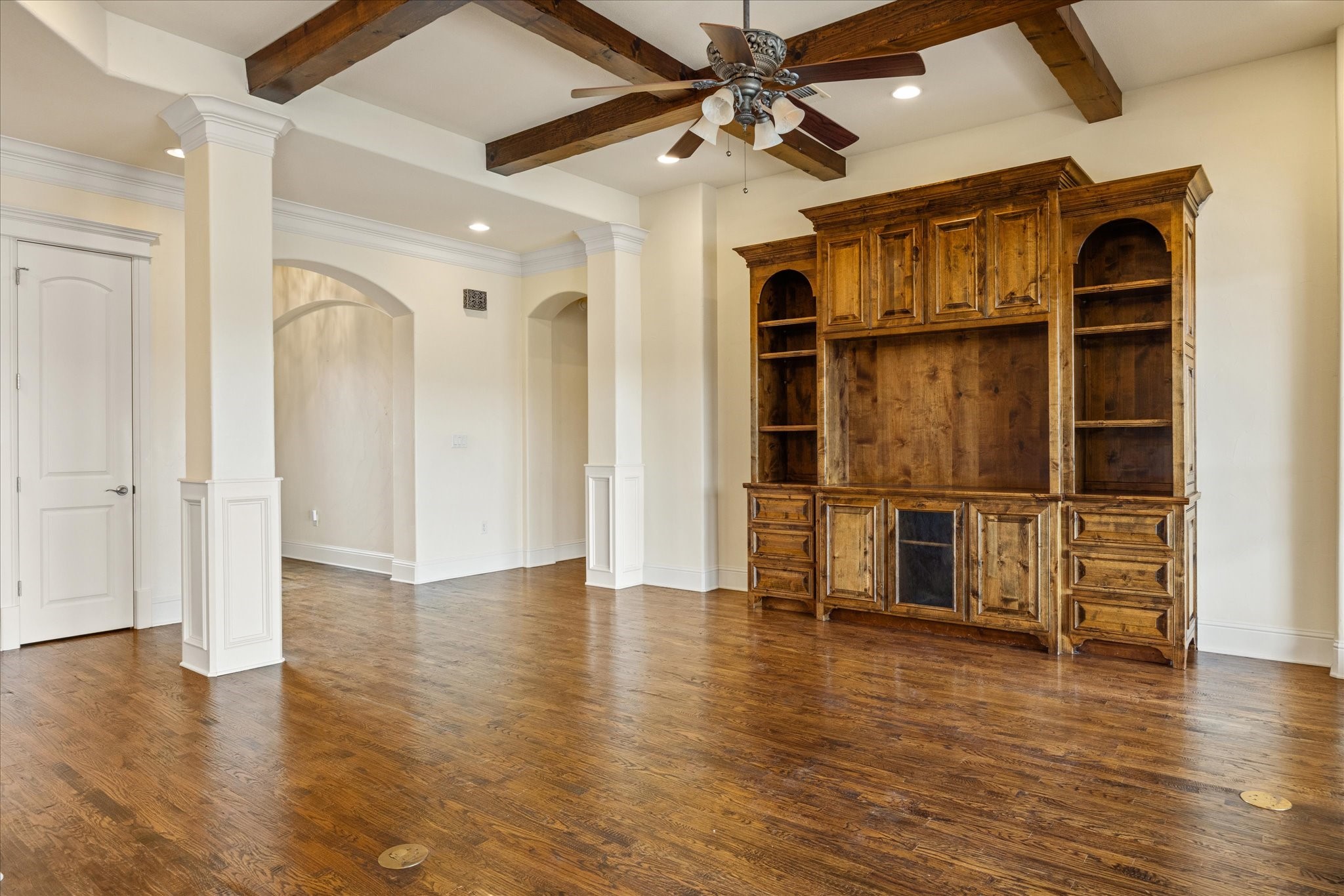 1204 E Scandinavian Court Granbury TX 76048