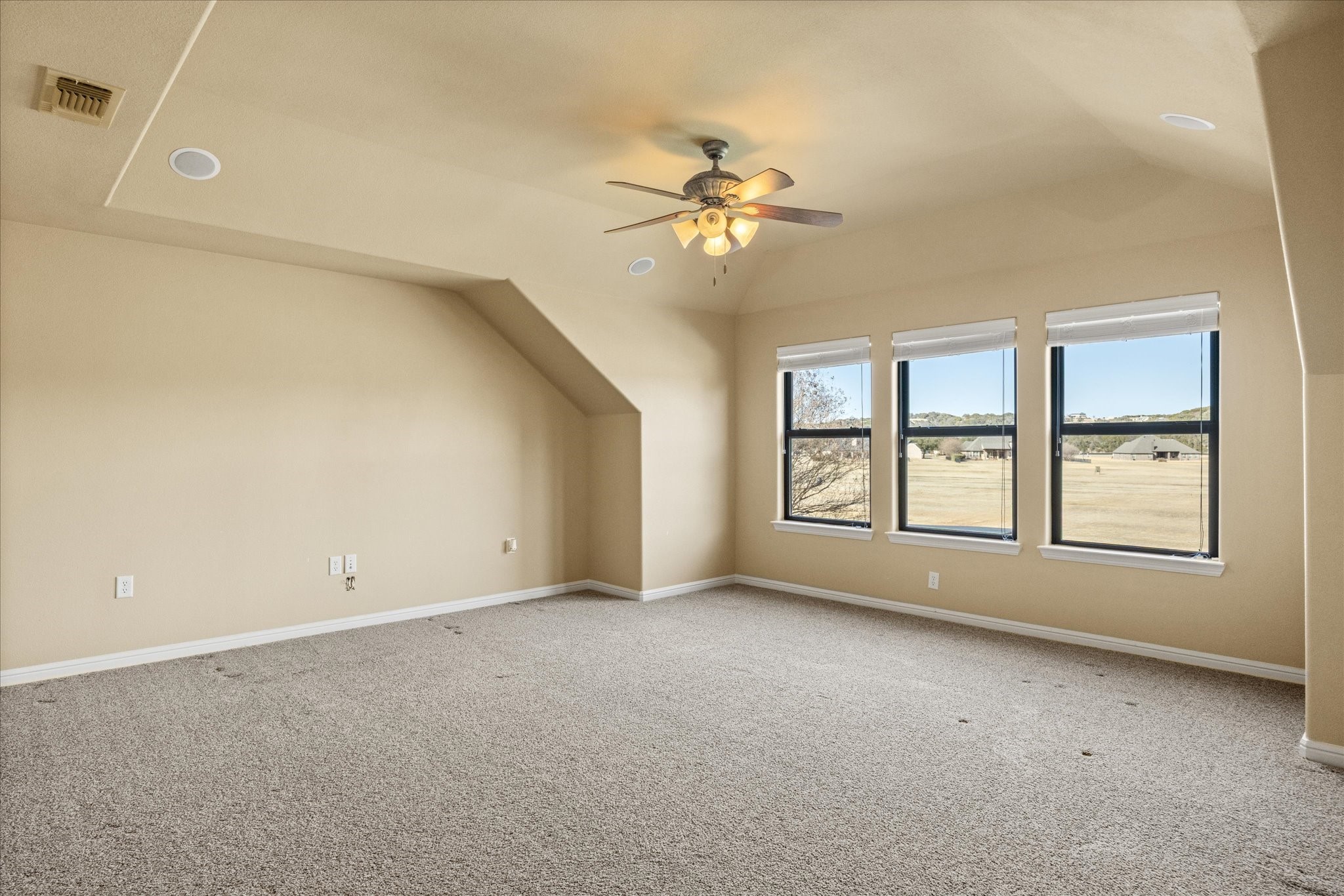 1204 E Scandinavian Court Granbury TX 76048