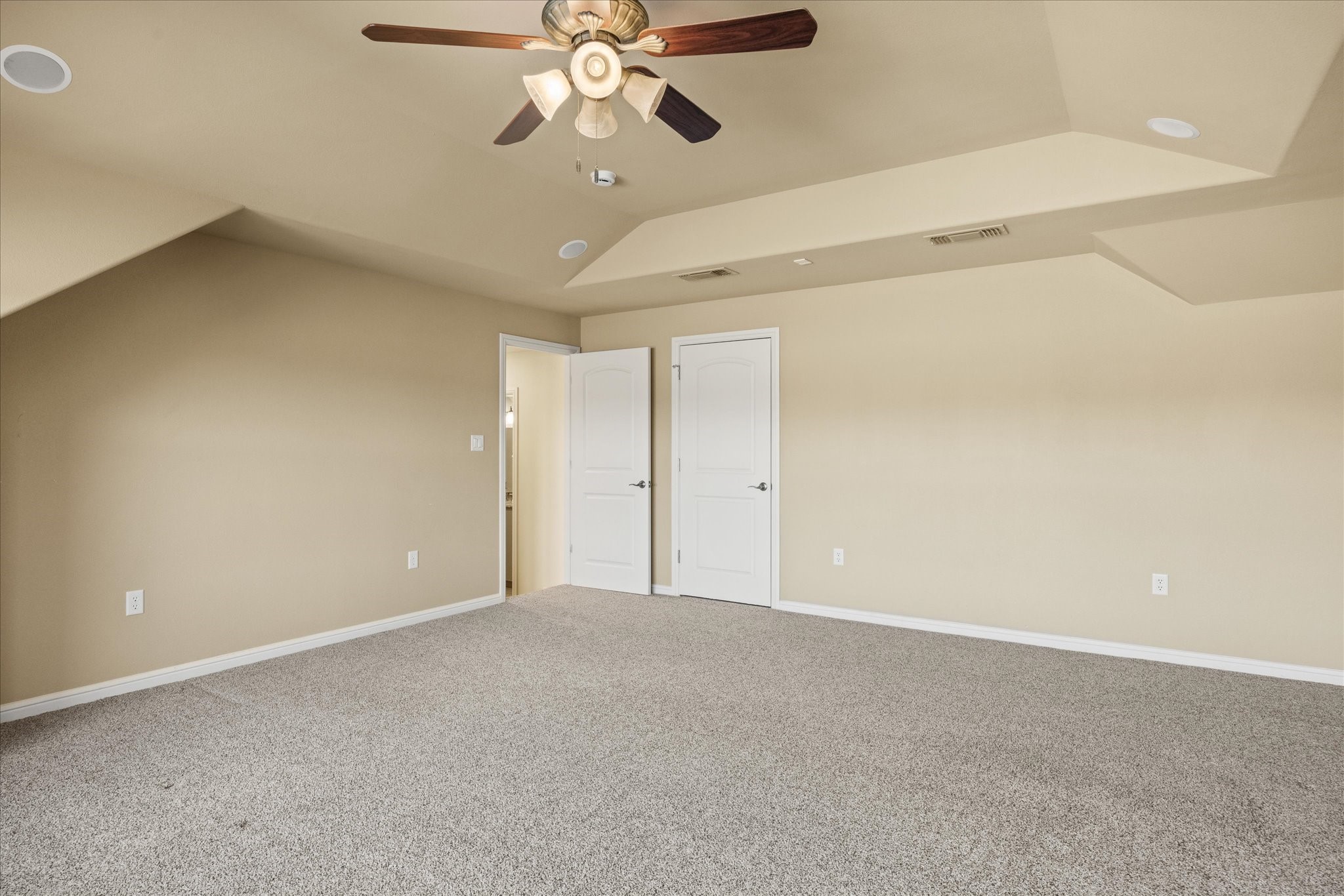 1204 E Scandinavian Court Granbury TX 76048