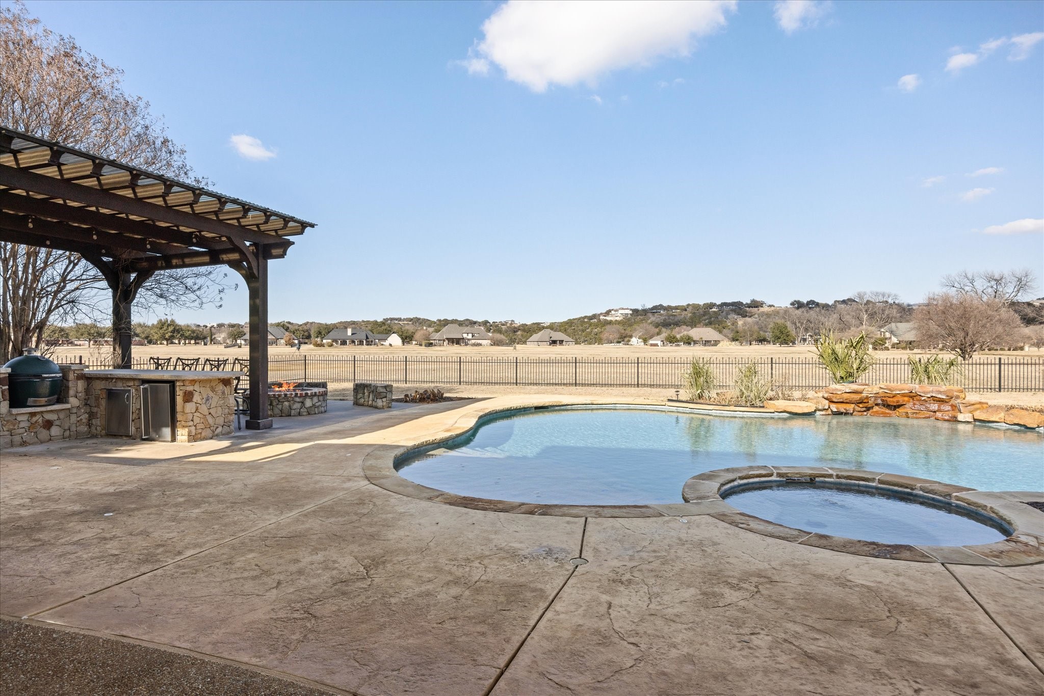 1204 E Scandinavian Court Granbury TX 76048