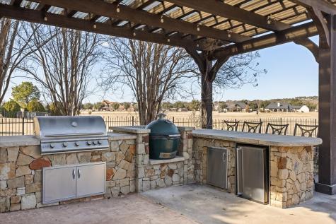 1204 E Scandinavian Court Granbury TX 76048