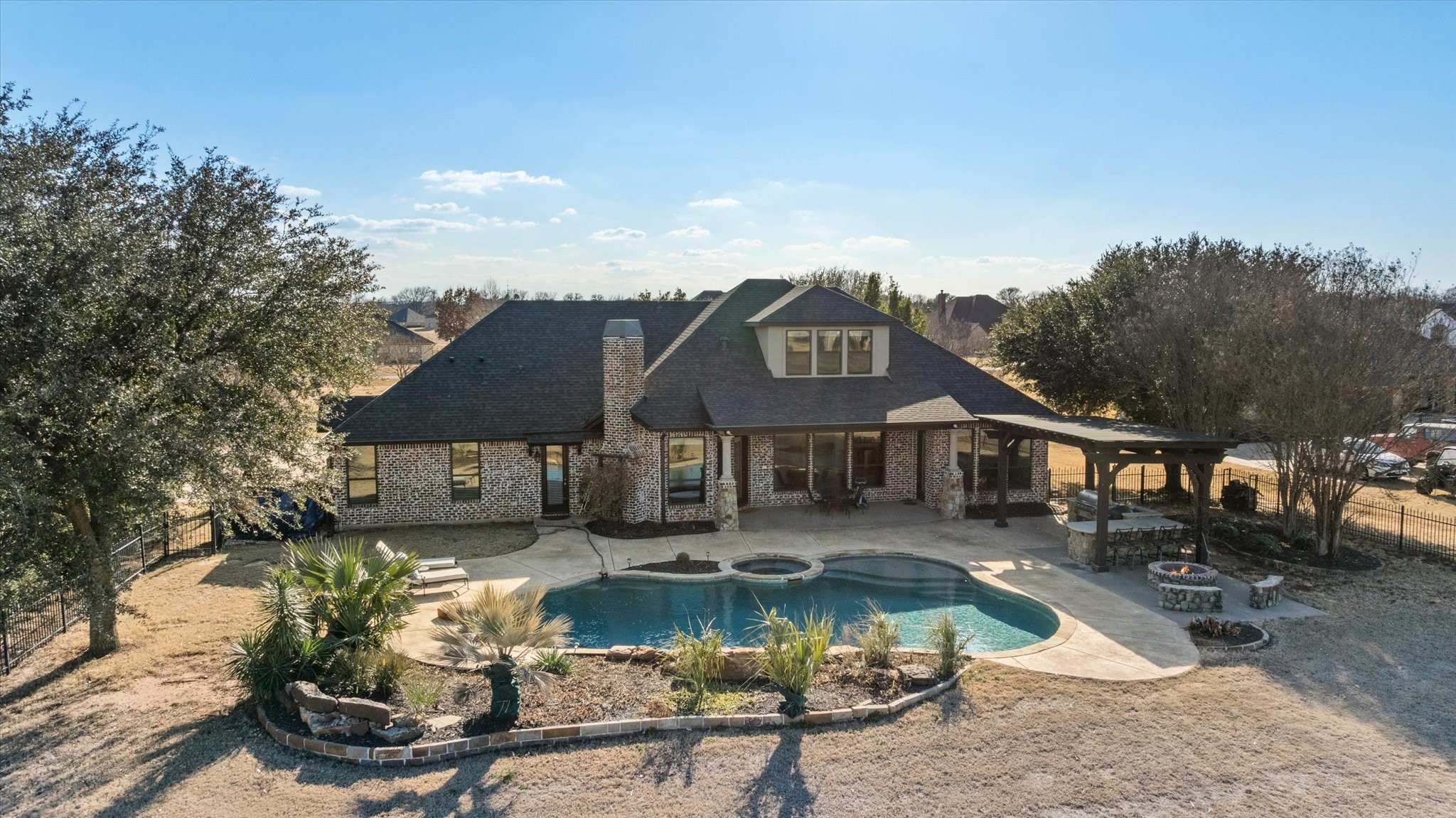 1204 E Scandinavian Court Granbury TX 76048